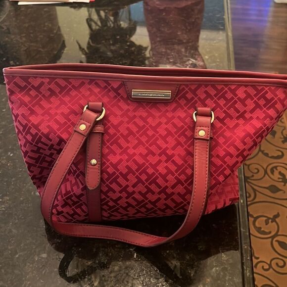 *Tommy Hilfiger* Ruby Red Monogram Shopper Handbag Tote - Picture 3 of 14